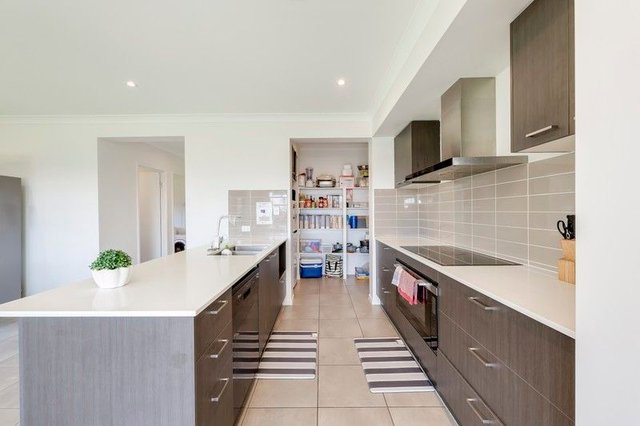 23 Young Street, QLD 4670