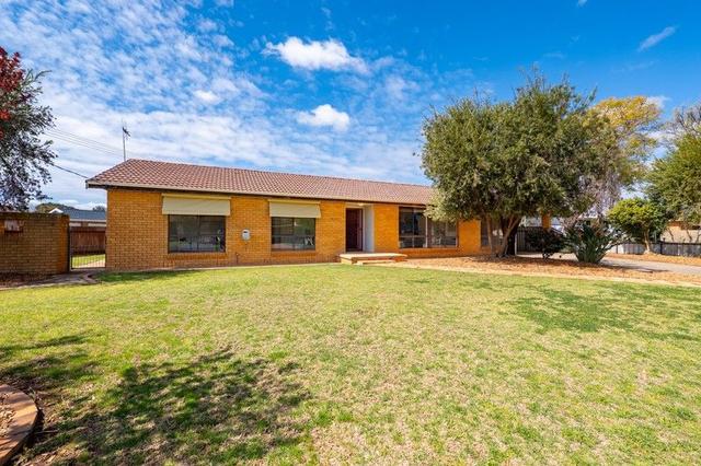 6 Chilvers Place, NSW 2680