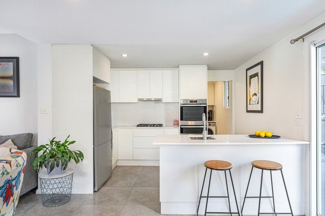 1/17 John Street, NSW 2519