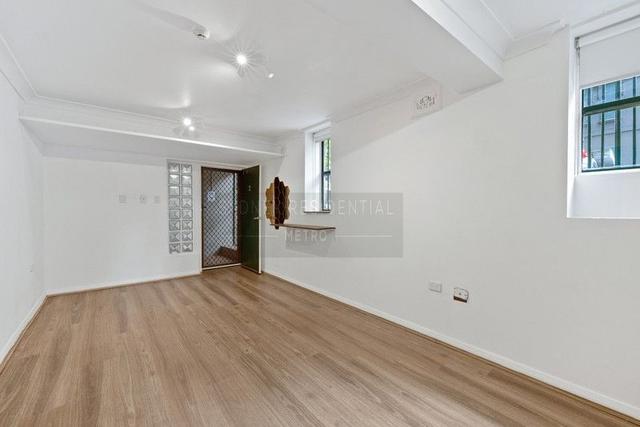 2/127A Foveaux  Street, NSW 2010