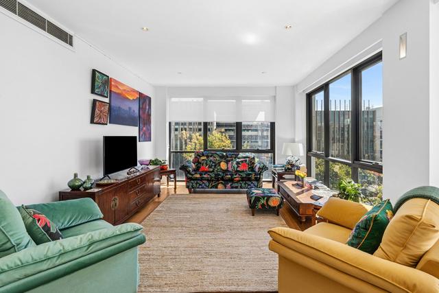 9/11 Sydney Avenue, ACT 2600