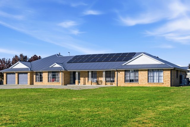 17 Governor Drive, NSW 2582