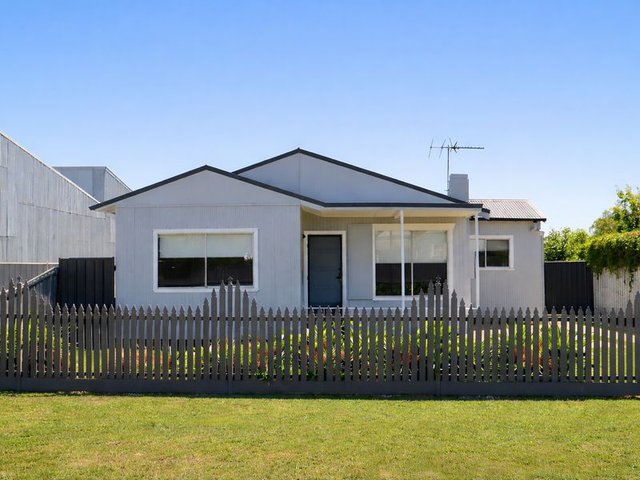 54 Steel Street, NSW 2646