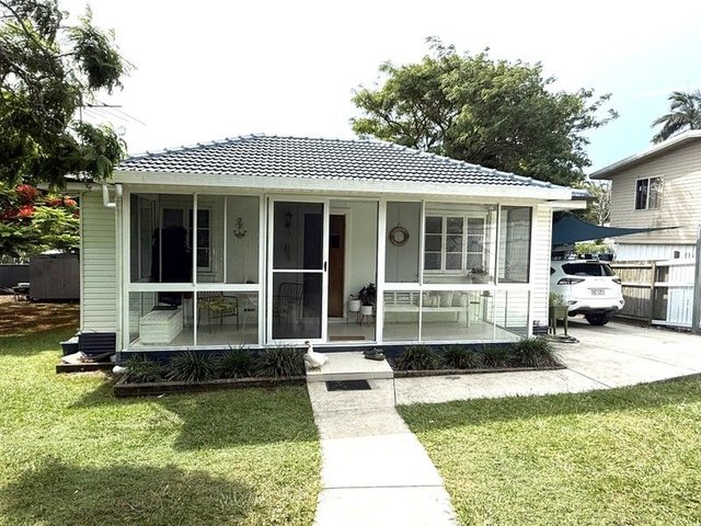 243 Elizabeth Avenue, QLD 4019