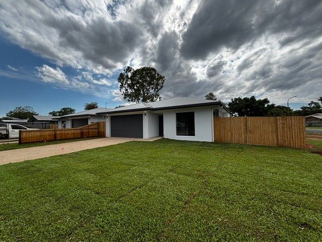 2 Kylie Close, QLD 4880