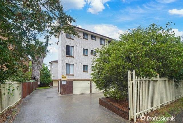 24/8-10 Goulburn Street, NSW 2170