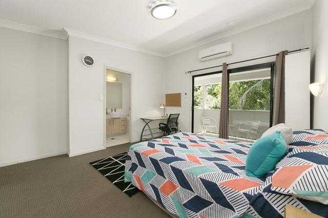 Room 4 - 4/18 Highview Terrace, QLD 4067
