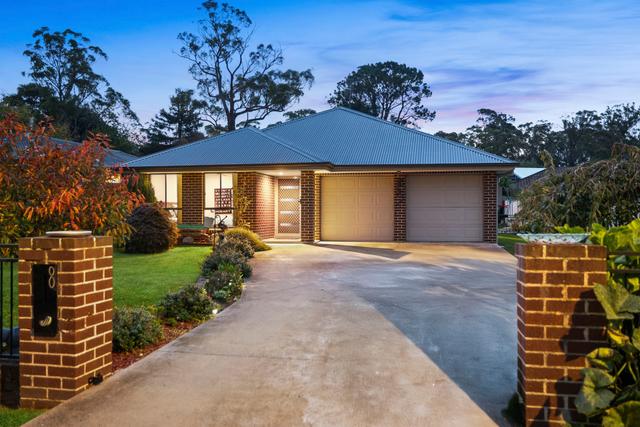 8 Railway Terrace, NSW 2575