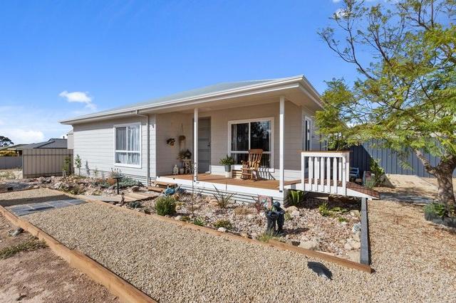 4 Cane Avenue, SA 5571
