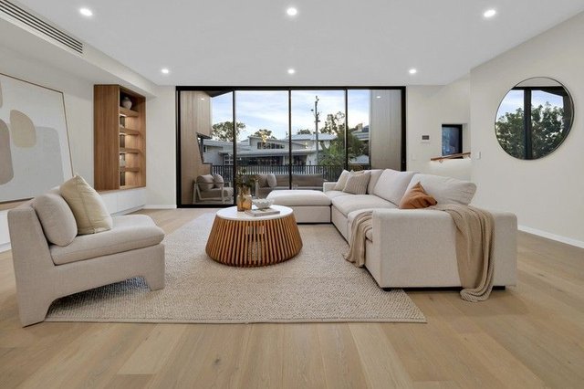 10 Mayne Street, QLD 4066