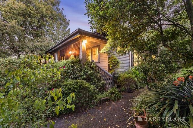 102 Mount Dandenong Road, VIC 3136