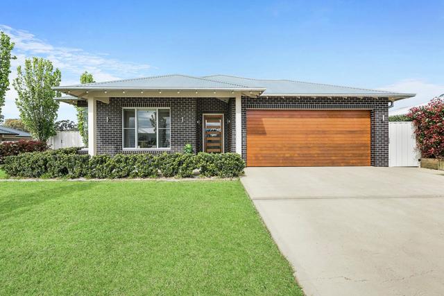 3 Kellett Drive, NSW 2850