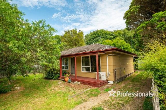 5 Ronald Grove, VIC 3799