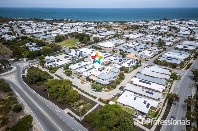 11 Azure Mews, WA 6035