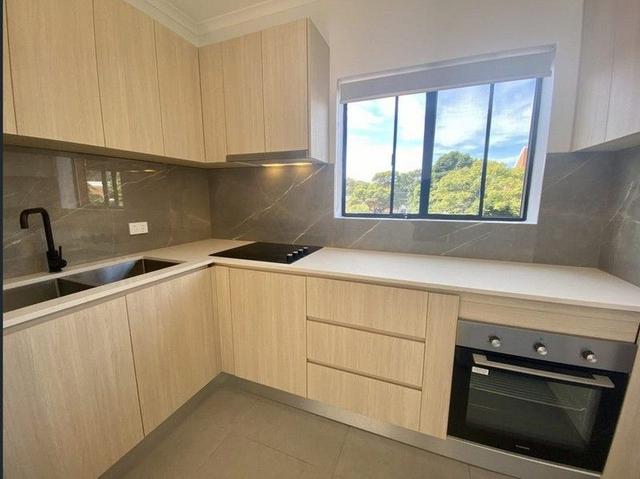 19/127a Barker Street, NSW 2032