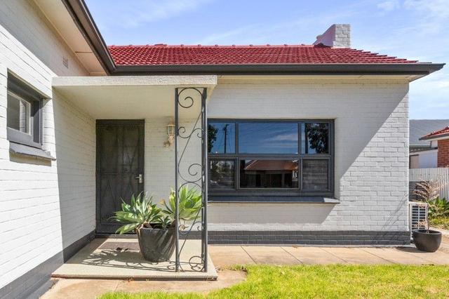 18 Oval Av, SA 5039