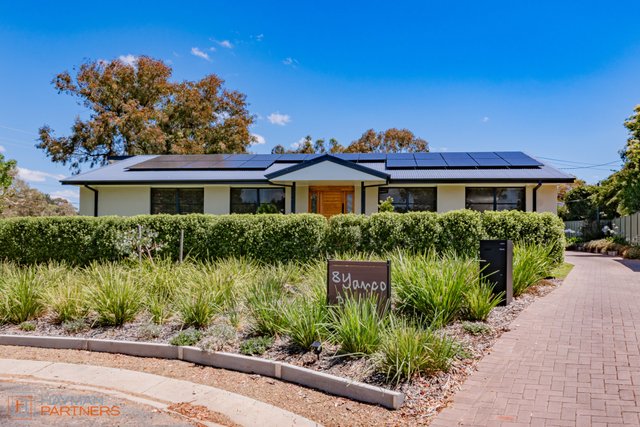 8 Yanco Place, ACT 2611