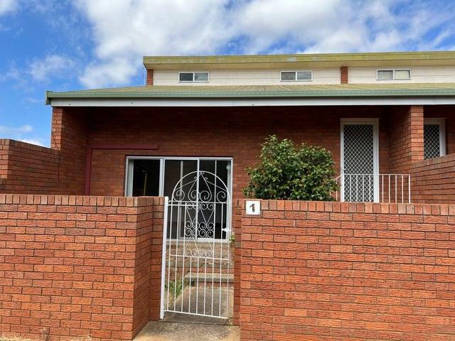 1/11 Albert Street, NSW 2870
