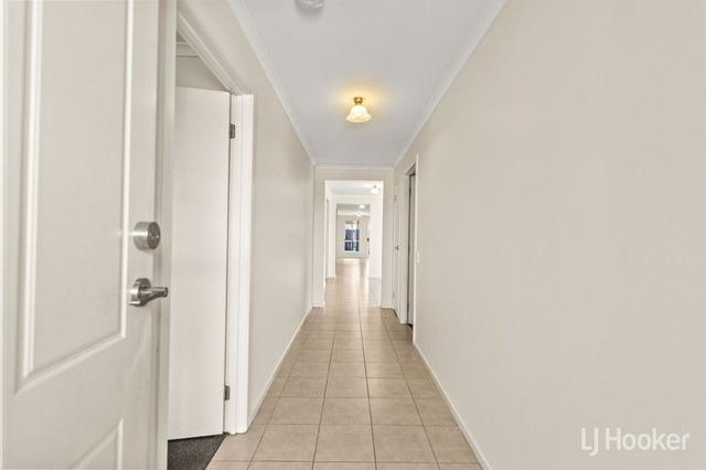 18 Riesling Crescent, SA 5114