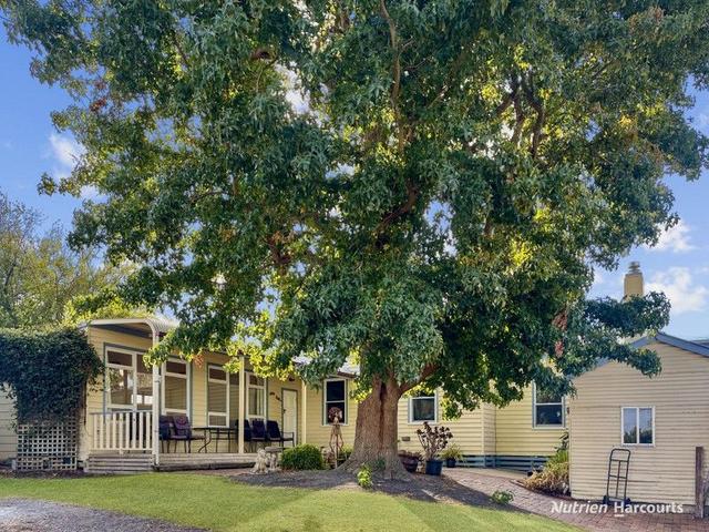8 Ross Street, VIC 3311