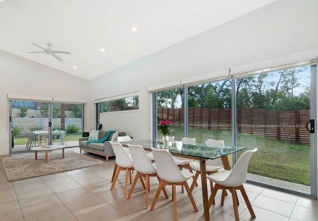 21 Red Gum Terrace, QLD 4209