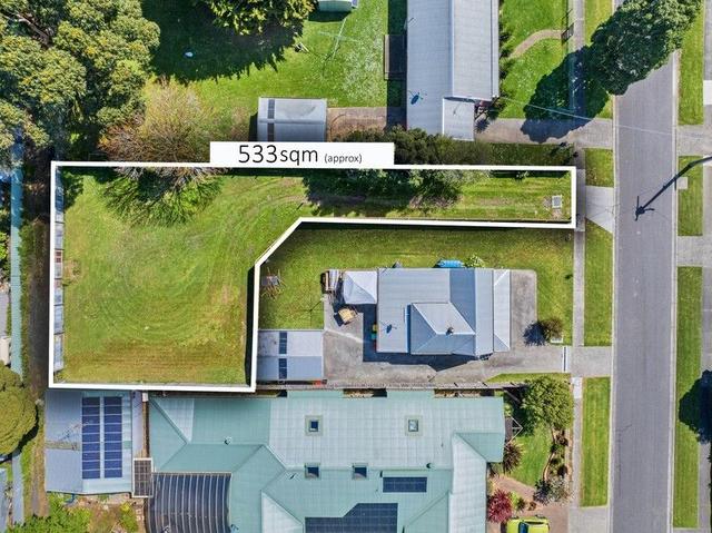 11B Henry Street East, VIC 3995
