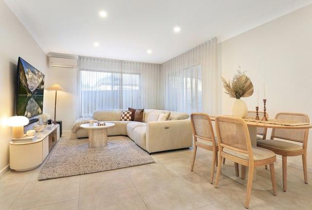 2/42A Greenacre Road, NSW 2500