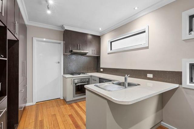 1/27 Deakin Street, VIC 3215