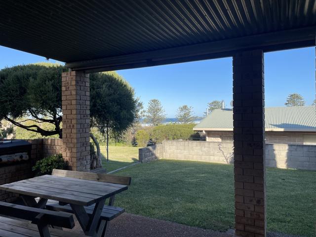 1 Raleigh Crescent, NSW 2537