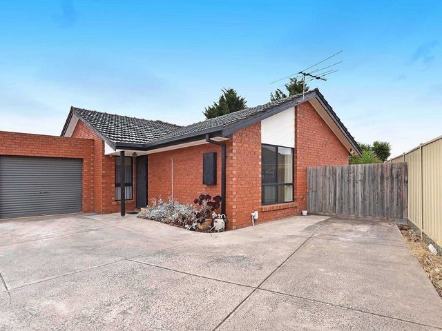 2/8 Pilain Crescent, VIC 3038