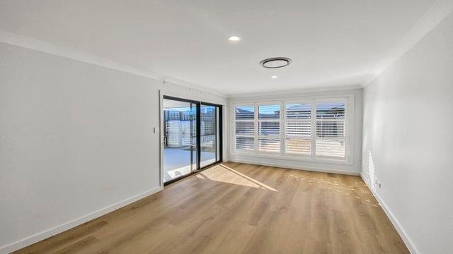 12A Shearman  Street, NSW 2850