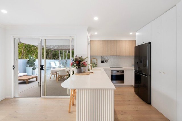 8 Cowell Drive, QLD 4220
