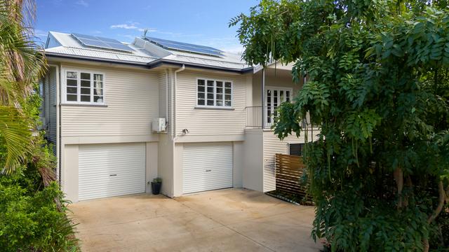 2/64 Hammett Street, QLD 4812