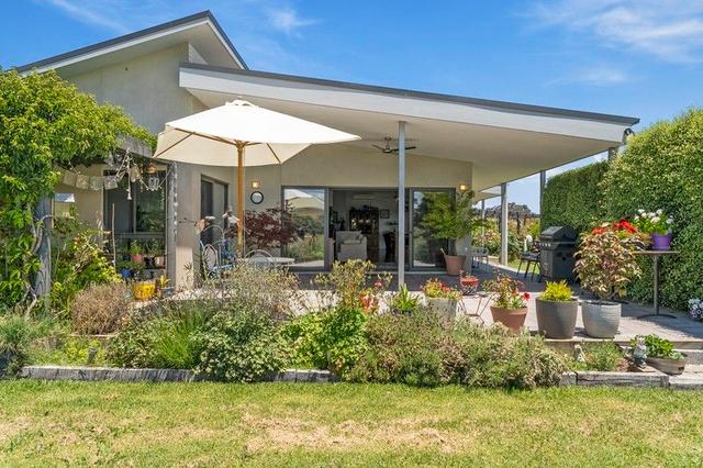 945 Howes Creek Road, VIC 3722