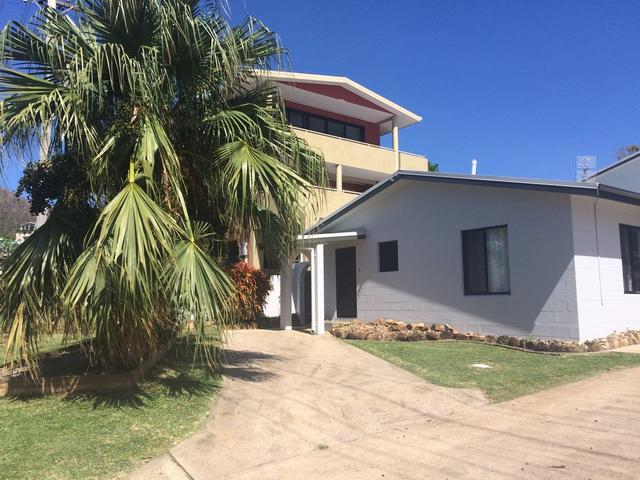 1/6 Waterson Way, QLD 4802