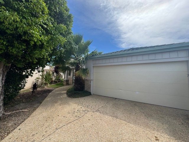 10 Coral Tree Court, QLD 4226