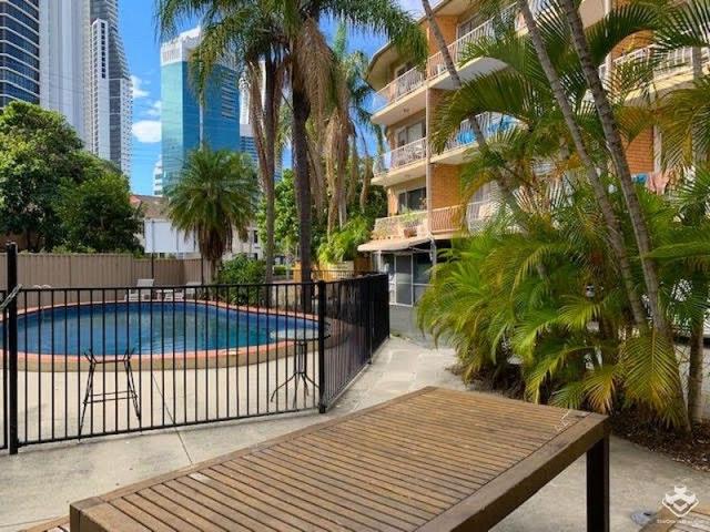 22/45 Watson Esplanade, QLD 4217