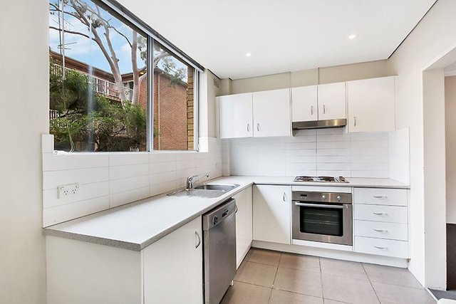 2/26 Boronia  Road, NSW 2033