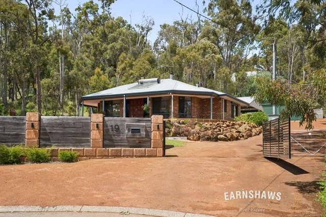 19 Sadlier Court, WA 6081