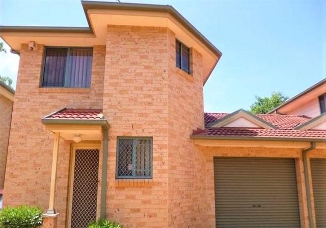 3/160 Meadows Road, NSW 2170