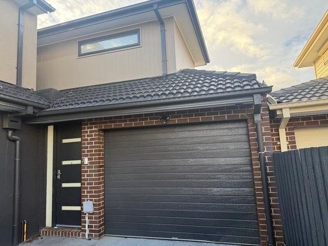 4/72 Oberon Ave, VIC 3021