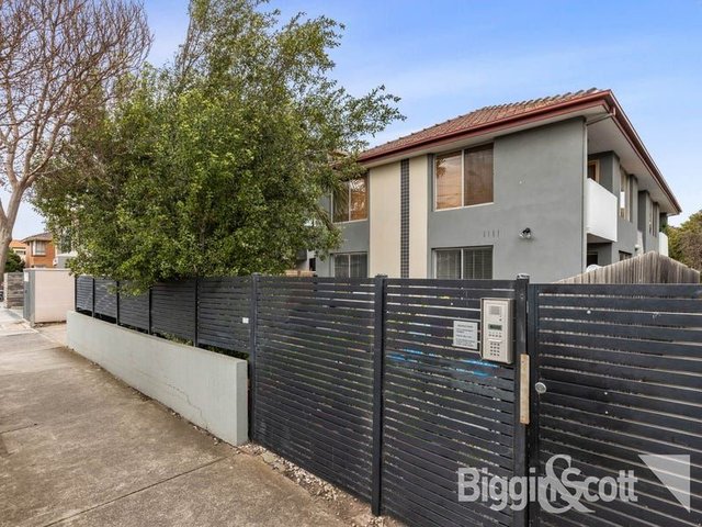 8/705 Barkly Street, VIC 3012