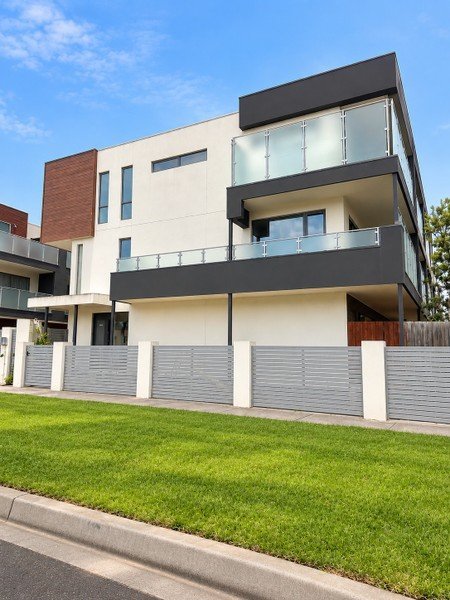 1/36 Melaleuca Dr, VIC 3197