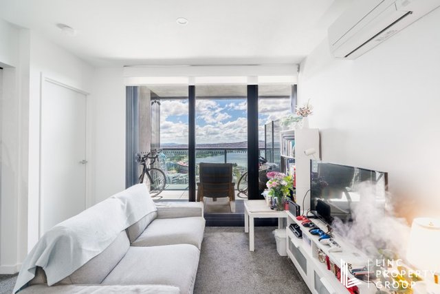 2104/2 Grazier Lane, ACT 2617