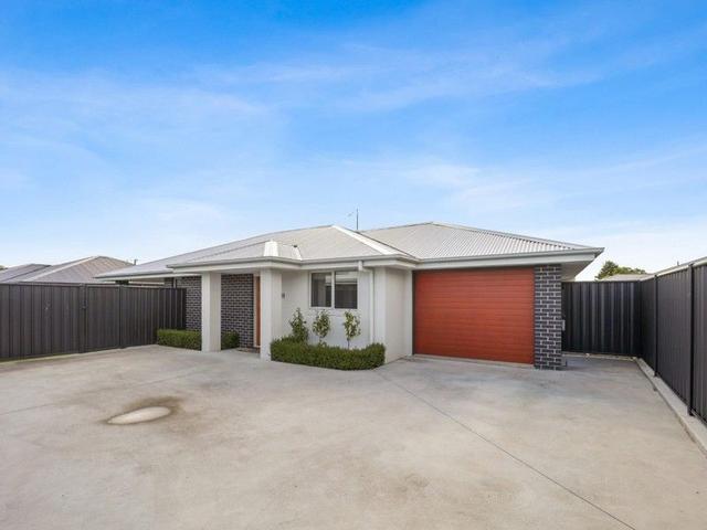 2/11 Youl Road, TAS 7300