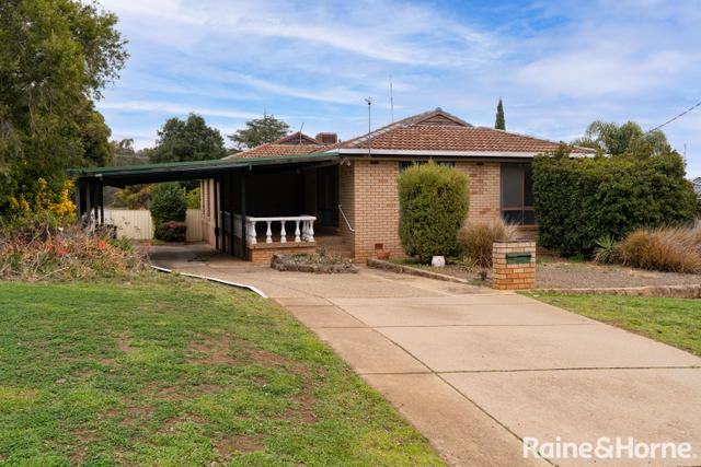 66 Walteela Avenue, NSW 2650