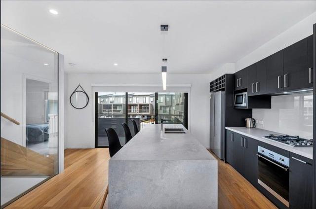 23/12 Lahinch Mews, VIC 3228