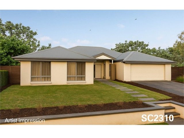 77 Poinciana Avenue, QLD 4311