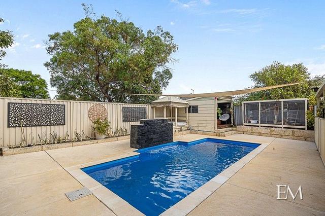 6 Coran Place, WA 6111