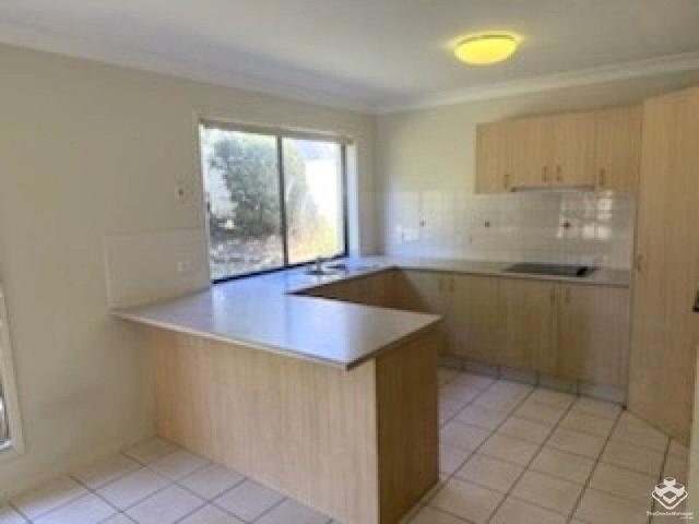 11 Tanzen Drive, QLD 4214